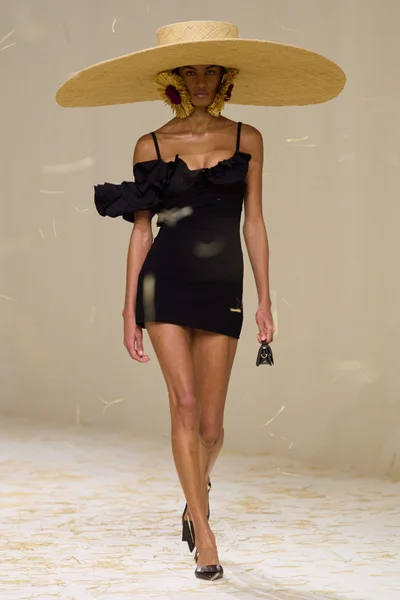 Look 2